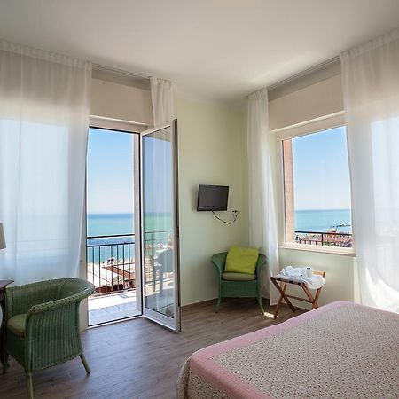 Hotel Bianchi Nicola Porto Recanati Dış mekan fotoğraf