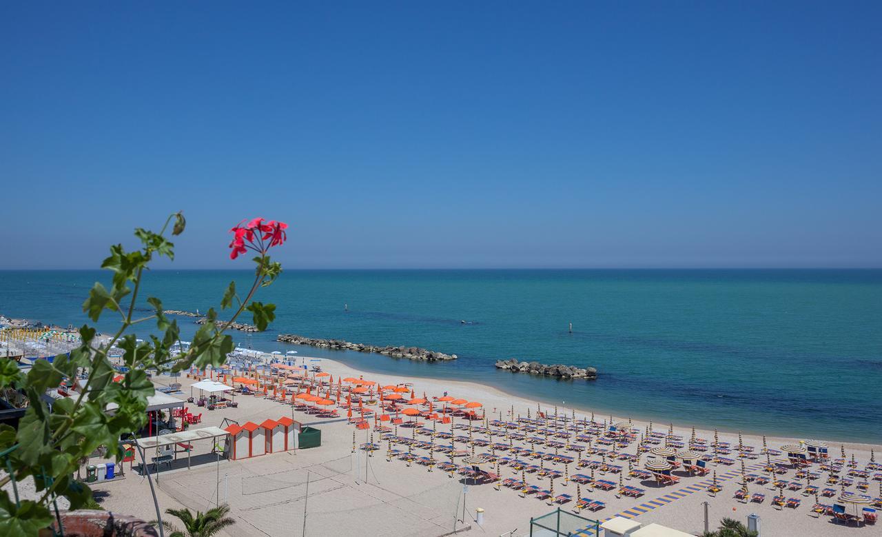 Hotel Bianchi Nicola Porto Recanati Dış mekan fotoğraf